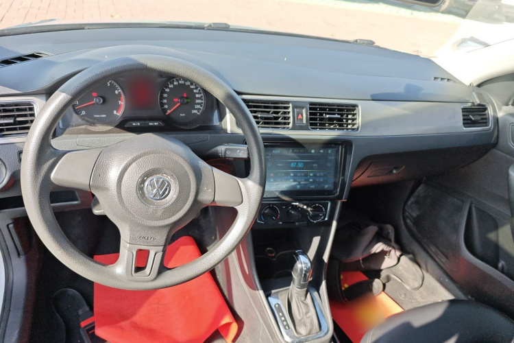 大众 桑塔纳 2015款 1.6L 自动舒适版中控内饰7002