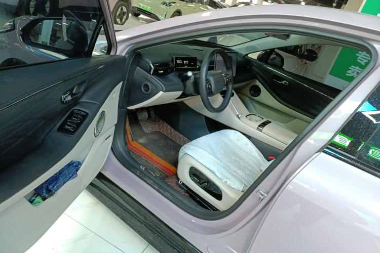 埃安 AION RT 2025款 520智享版中控内饰7003