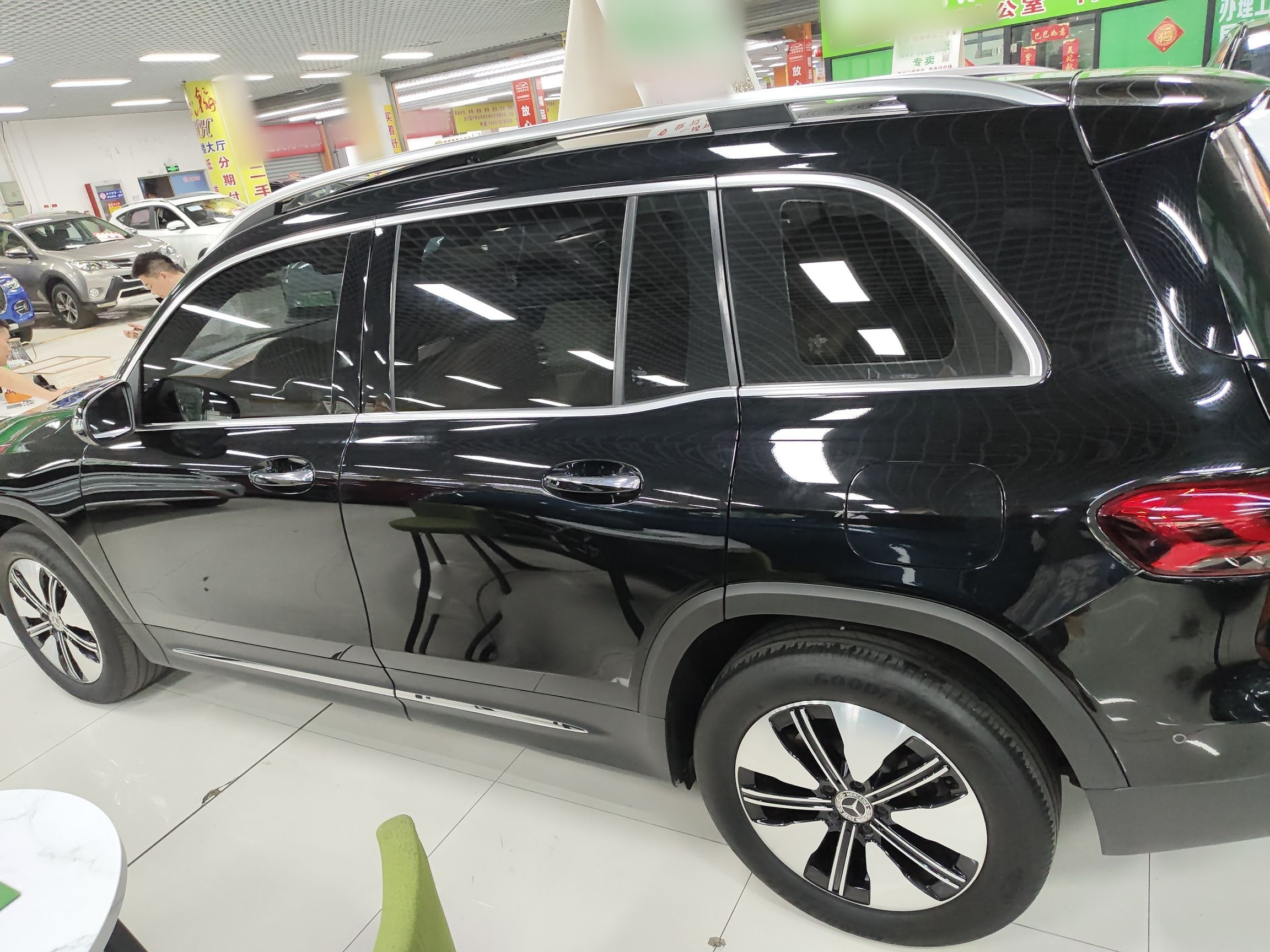 奔驰EQB 2022款 EQB 260