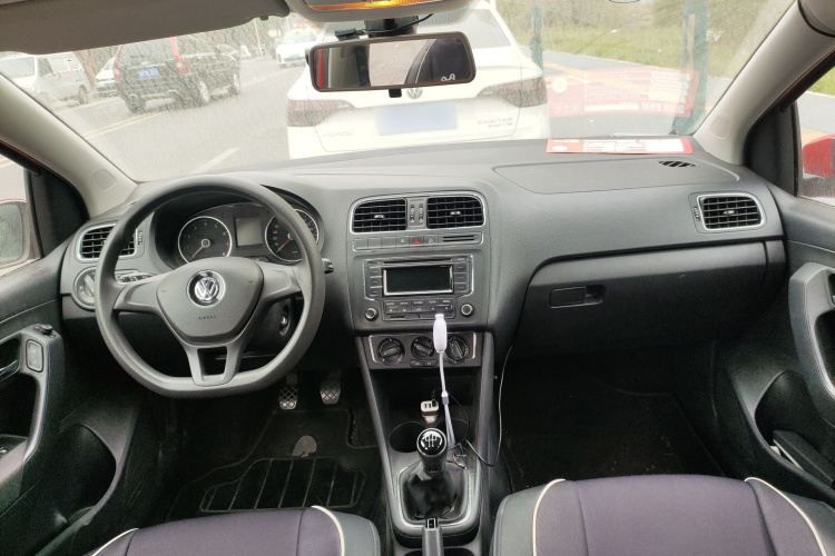 大众 Polo 2014款 1.4L 手动舒适版中控内饰12