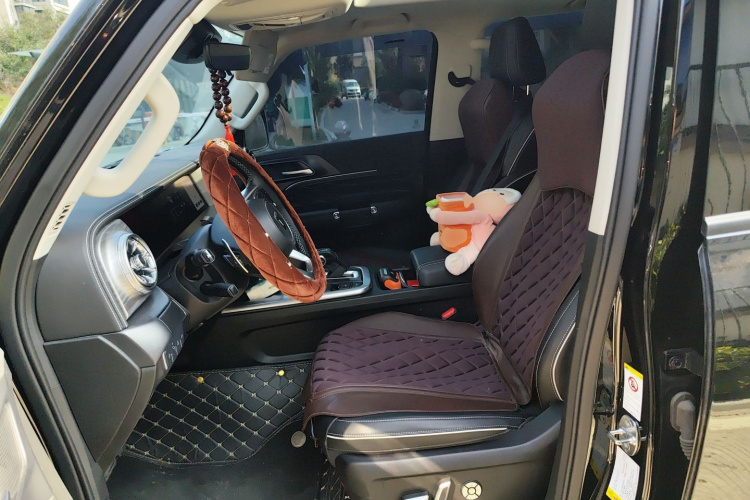 坦克300 2021款 越野版 2.0T 挑战者中控内饰19