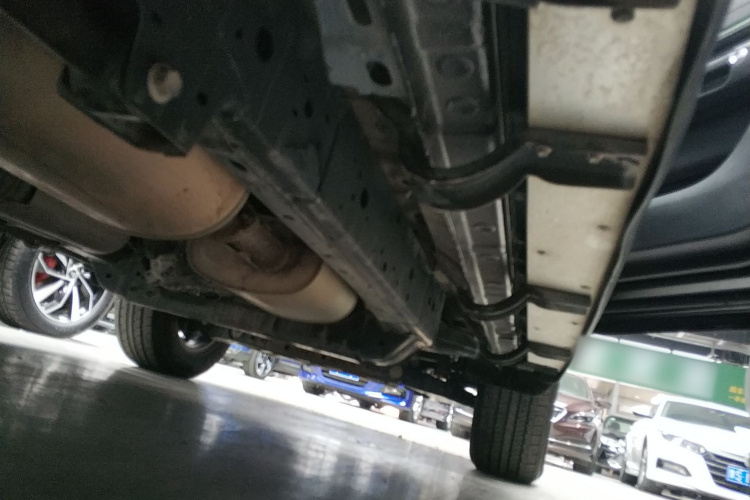 坦克300 2023款 越野版 2.0T 挑战者局部细节9001