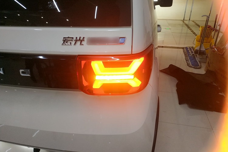 五菱汽车 宏光MINIEV 2022款 GAMEBOY 200km 玩咖款 磷酸铁锂车身外观6006