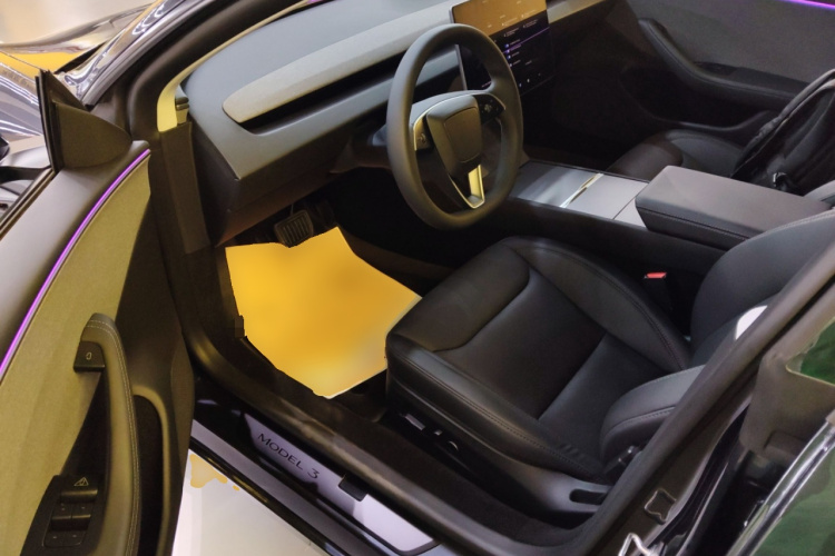特斯拉 Model 3 2025款 后轮驱动版中控内饰20