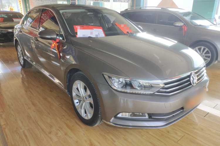 大众 迈腾 2019款 330TSI DSG 豪华型 国V车身外观3