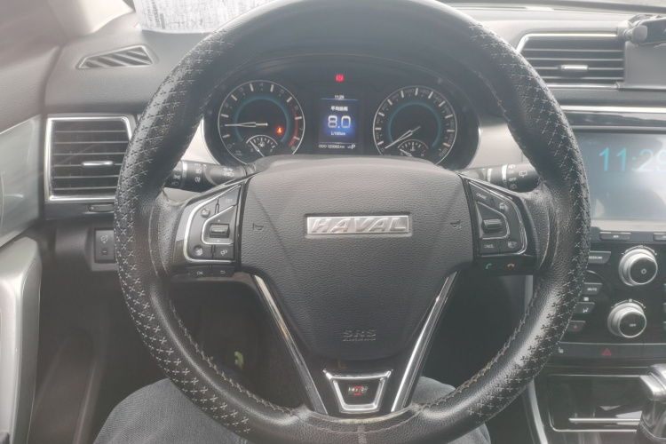 哈弗H2 2016款 红标 1.5T 自动两驱精英型中控内饰13