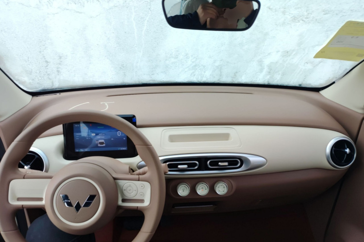 五菱汽车 宏光MINIEV 2025款 四门版 进阶款中控内饰12