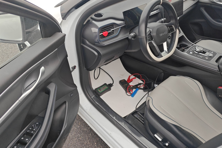 比亚迪 驱逐舰05 2023款 冠军版 DM-i 120KM 尊贵型中控内饰20