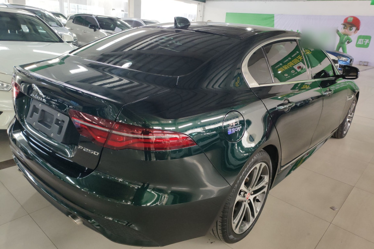 捷豹XEL 2022款 2.0T 250PS R-DYNAMIC S进取运动版车身外观6005