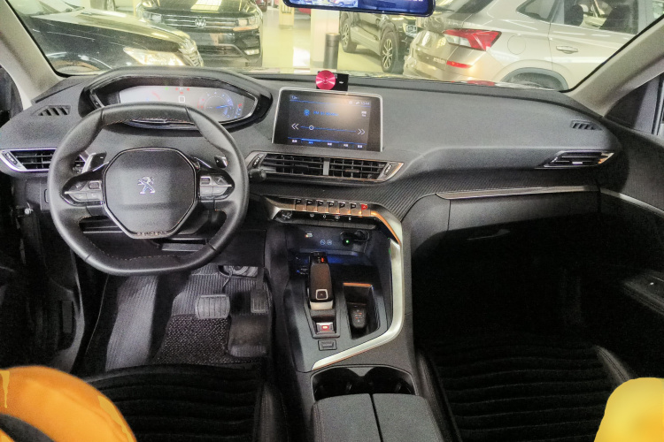 标致4008 2019款 改款 360THP 尝先版中控内饰7002