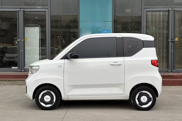 五菱汽车 宏光MINIEV 2022款 自在款 磷酸铁锂车身外观4