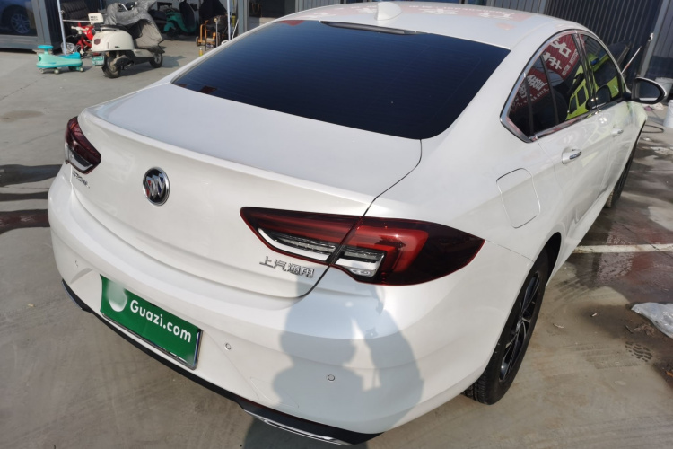 别克 君威 2023款 552T 智享型车身外观6005