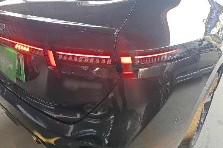 领克07 2024款 EM-P 126长续航 Halo车身外观6006