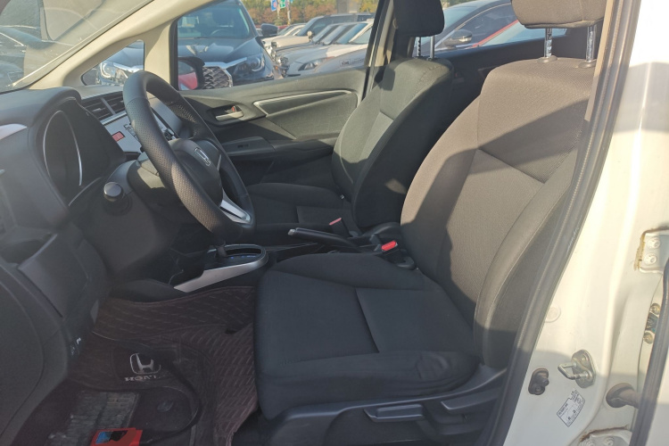 本田 飞度 2014款 1.5L SE CVT时尚型中控内饰19