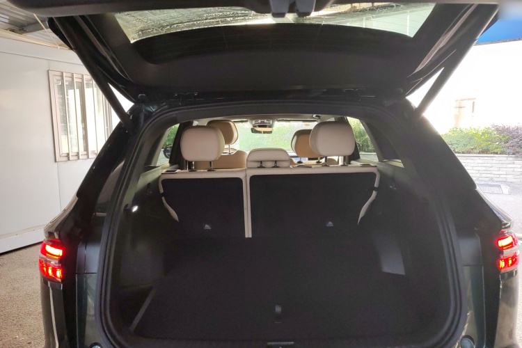 吉利汽车 星越L 2025款 东方曜 2.0TD 自动四驱望月版局部细节23