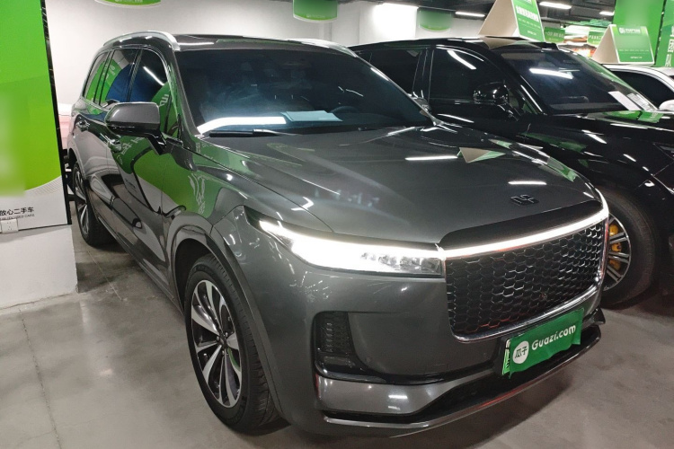 理想汽车 理想ONE 2021款 增程6座版车身外观3