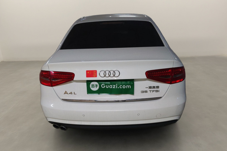 奥迪A4L 2015款 35 TFSI 自动标准型车身外观6