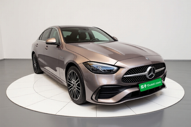 奔驰C级 2022款 改款 C 260 L 运动版车身外观3