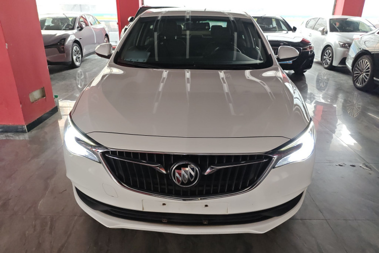 别克 英朗 2018款 18T 自动精英型车身外观2