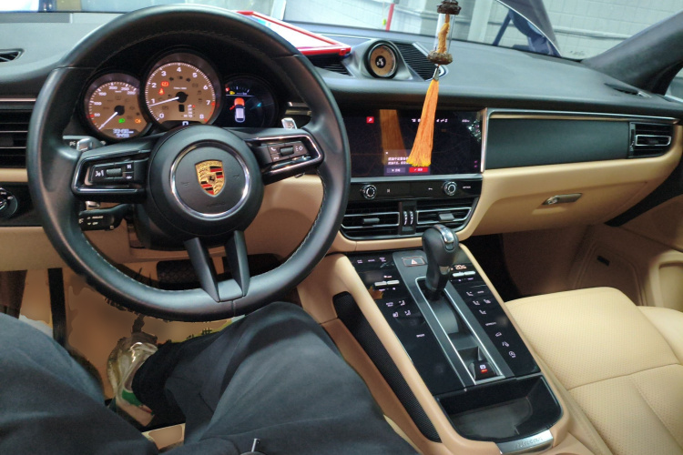 保时捷 2022款 Macan 2.0T中控内饰7002