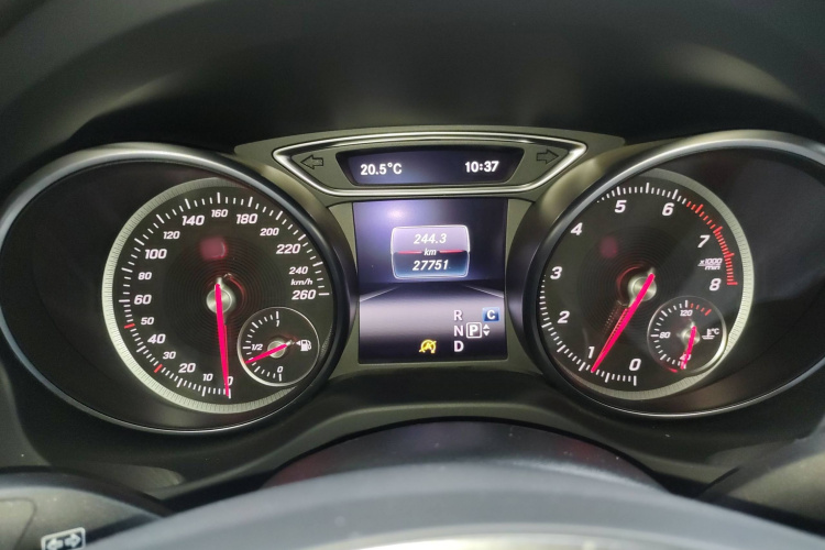 奔驰CLA 2016款 改款 CLA 200 时尚型局部细节14