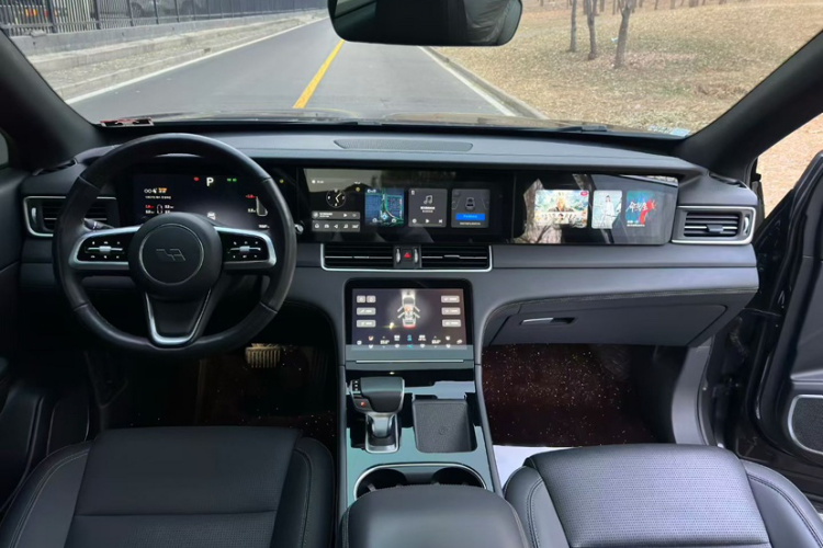 理想汽车 理想ONE 2021款 增程6座版中控内饰7001