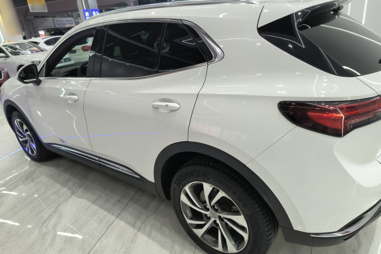 别克 2020款 昂科威S 652T 两驱豪华型车身外观4