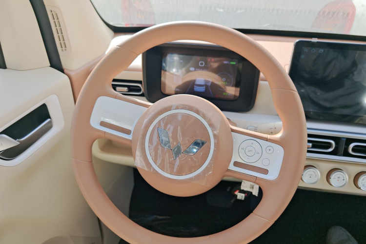 五菱汽车 宏光MINIEV 2024款 第三代 215km 青春版中控内饰13