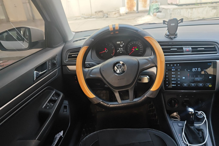 大众 2019款 朗逸启航 1.5L 自动风尚版 国VI中控内饰13