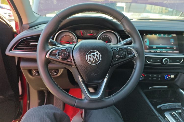 别克 君威 2017款 20T 精英型局部细节13