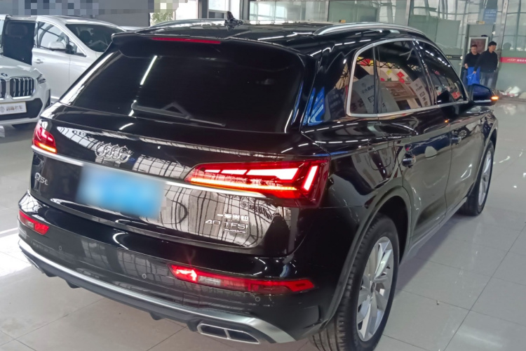 奥迪Q5L 2022款 改款 40T 豪华动感型车身外观7