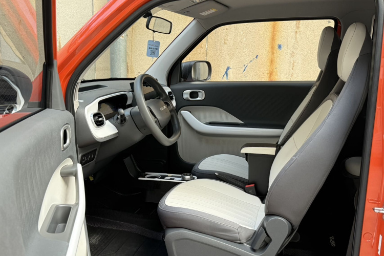 吉利银河 2025款 210km 熊猫骑士局部细节19