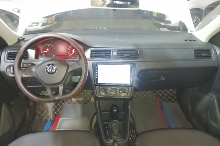 大众 桑塔纳 2018款 1.5L 自动风尚版中控内饰7002