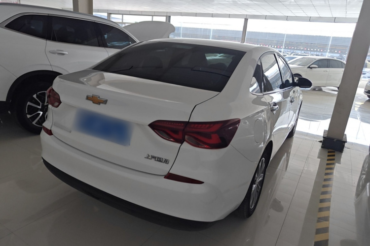 雪佛兰 科鲁泽 2022款 320 自动悦享版车身外观6003