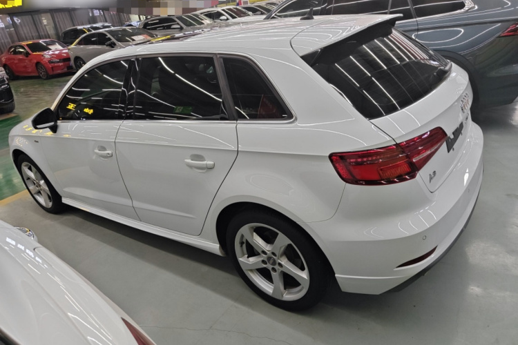 奥迪A3 2020款 Sportback 35 TFSI 时尚型 国VI车身外观4