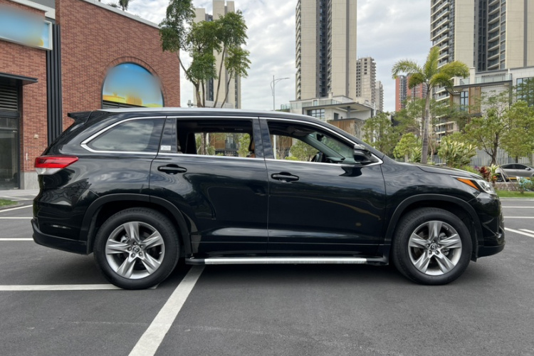 丰田 汉兰达 2020款 2.0T 四驱百万纪念版 7座车身外观6004