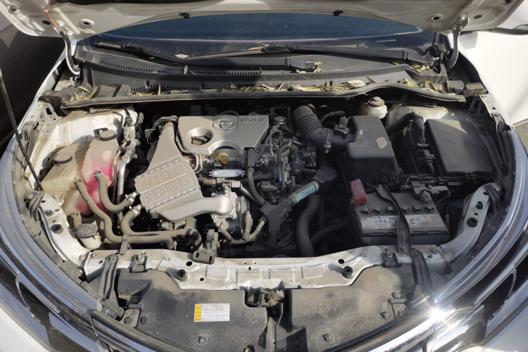 丰田 卡罗拉 2017款 改款 1.2T S-CVT GL-i机舱底盘24