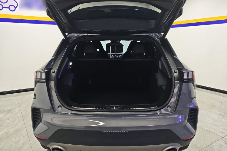 领克06 2023款 Remix 1.5T 劲Halo机舱底盘23