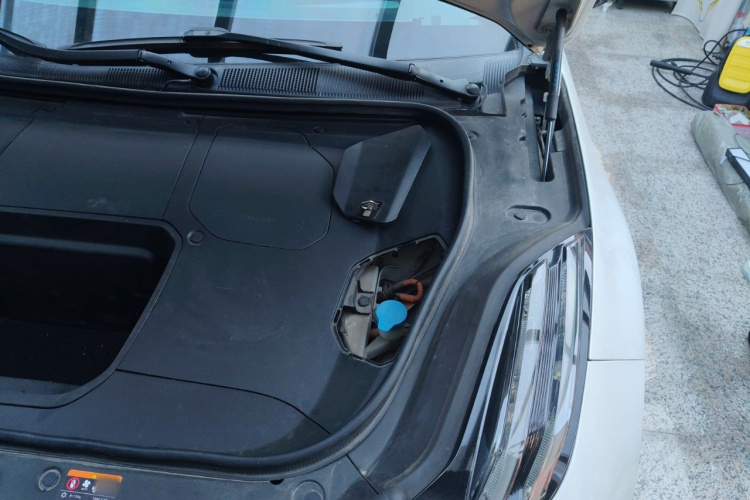 极氪001 2021款 超长续航双电机 YOU版局部细节9007