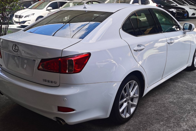 雷克萨斯IS 2011款 250 炫动版车身外观6003