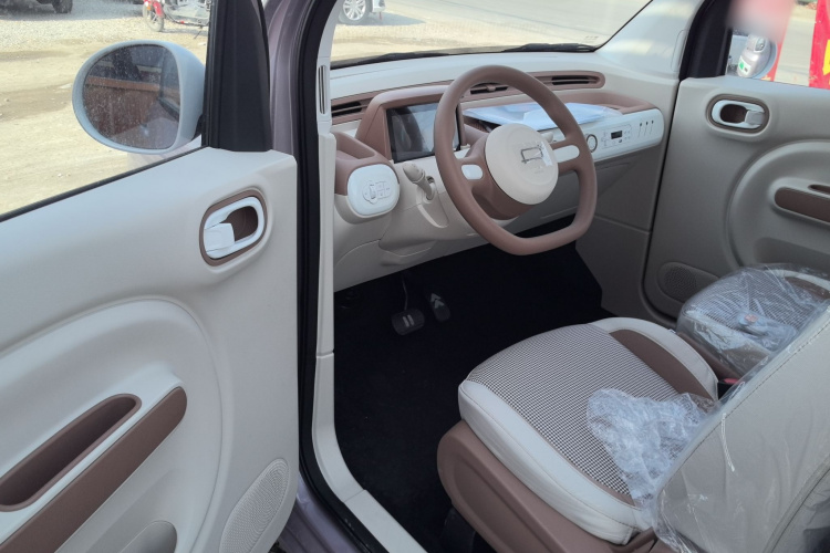 奔腾小马 2026款 222km 萌趣马 Plus中控内饰20