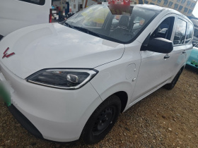 五菱汽车 五菱宏光新能源 2024款 纯电版 300KM 实用型