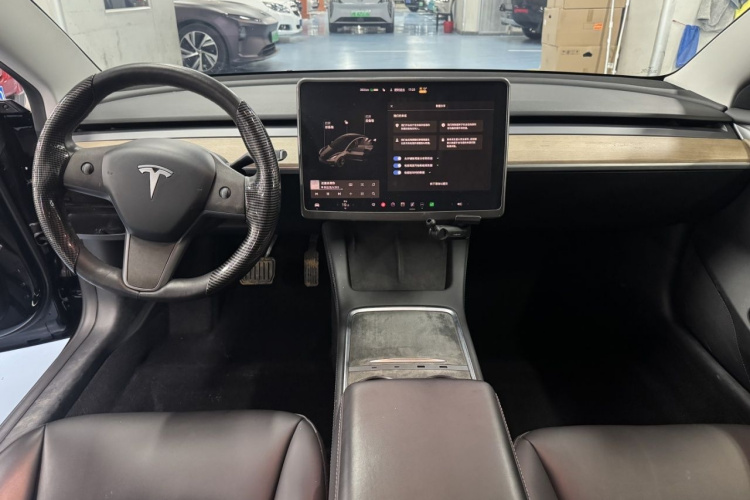 特斯拉 Model 3 2021款 标准续航后驱升级版中控内饰7002