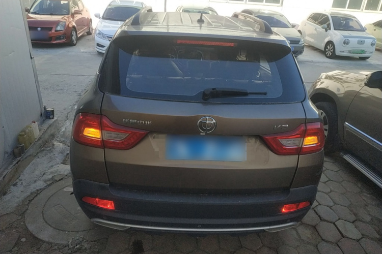 中华V3 2017款 1.5L 手动智能型车身外观6