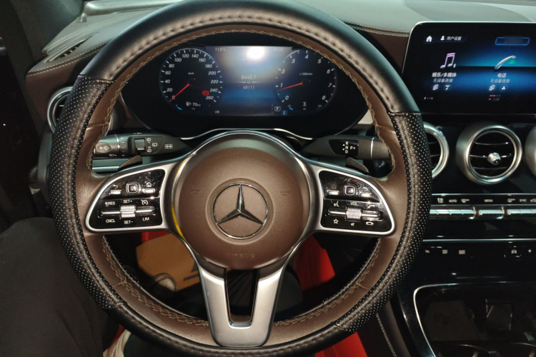 奔驰GLC 2021款 GLC 260 L 4MATIC 动感型中控内饰13