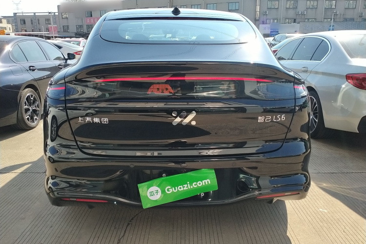 智己汽车 智己LS6 2026款 增程 66 Max+车身外观6004