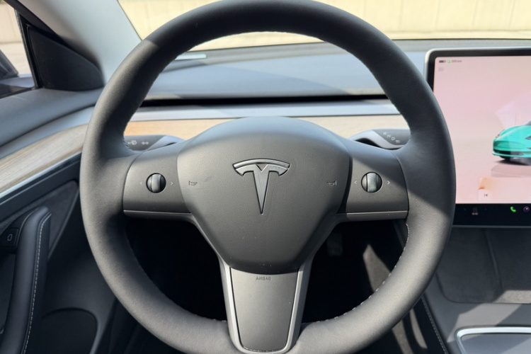 特斯拉 Model 3 2022款 后轮驱动版局部细节13