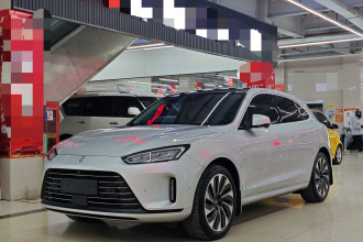 鸿蒙智行 问界M5 2022款 增程四驱至臻版