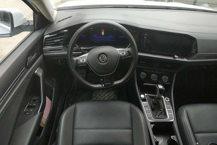 大众 速腾 2021款 280TSI DSG 30周年纪念版局部细节13