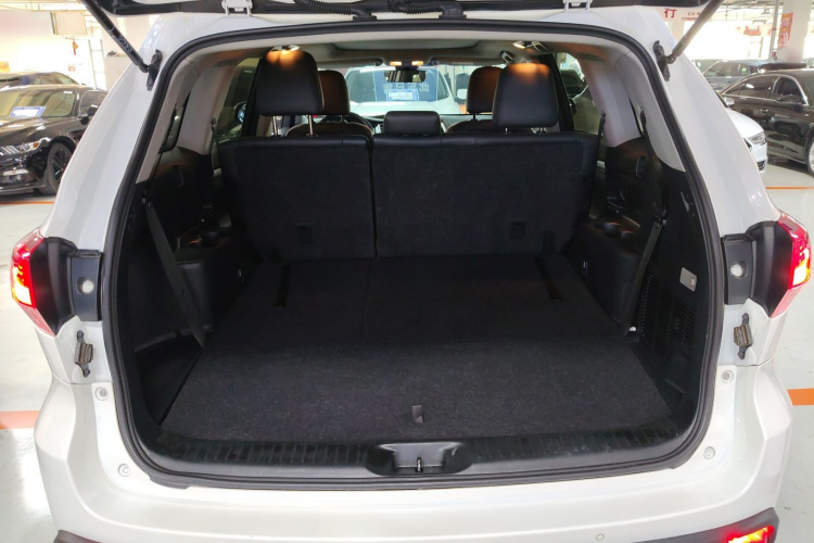 丰田 汉兰达 2018款 2.0T 四驱豪华版 7座 国VI机舱底盘23